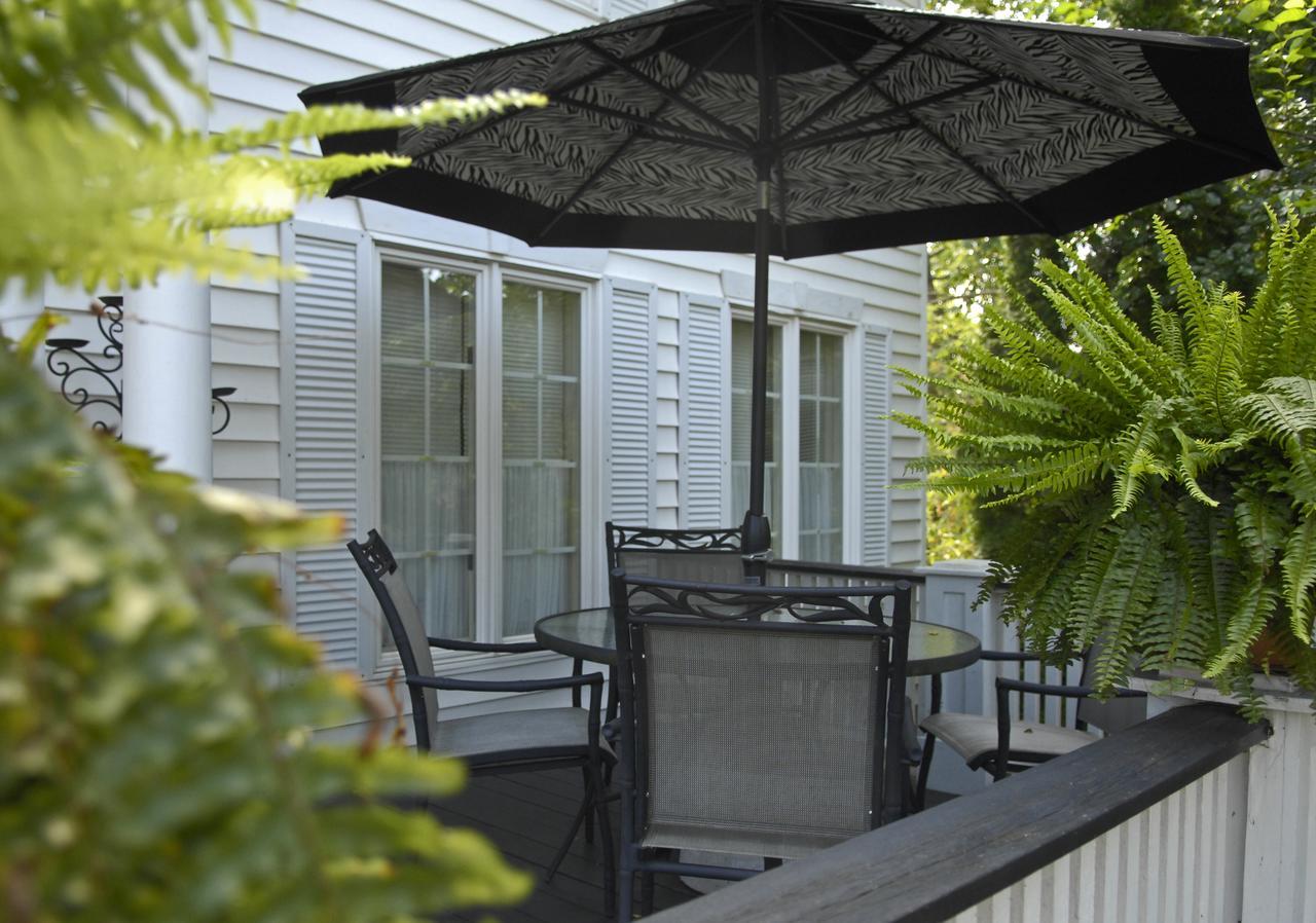 Butler Creek House Bed and Breakfast Niagara-on-the-Lake Exteriör bild